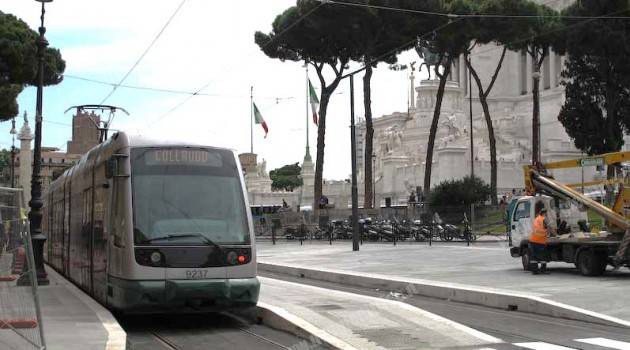 Roma: preesercizio linea 8 su Piazza Venezia