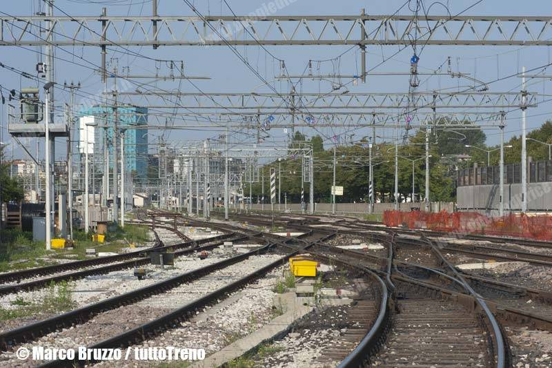 Hitachi Rail e Mer Mec firmano accordo per la vendita del business di segnalamento delle linee principali in Francia e dell’unità di business di segnalamento in Germania e nel Regno Unito