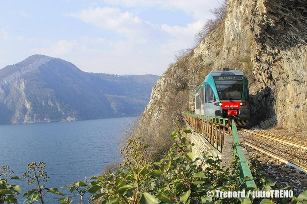 Trenord_ATR125-ferroviaBresciaEdolo-fotoTrenord_tuttoTRENO_wwwduegieditriceit
