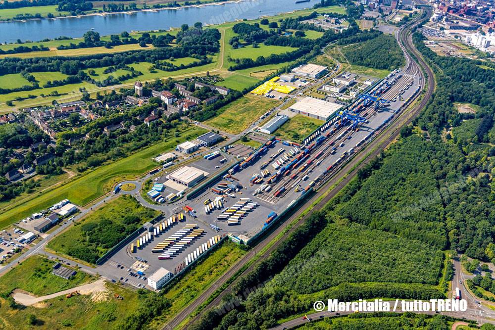 Duisburg-terminal-Polo-Logistica-Mercitalia_tuttoTRENO-blogtuttotrenoit