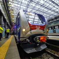 EAV: consegnato il primo di sei nuovi treni per le linee flegree