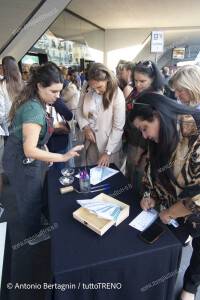 EAV-Vesuviana-Evento-ScholasOccurentes-stazione-NapoliPortaNolan