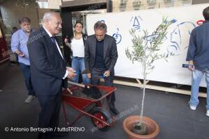 EAV-Vesuviana-Evento-ScholasOccurentes-stazione-NapoliPortaNolan