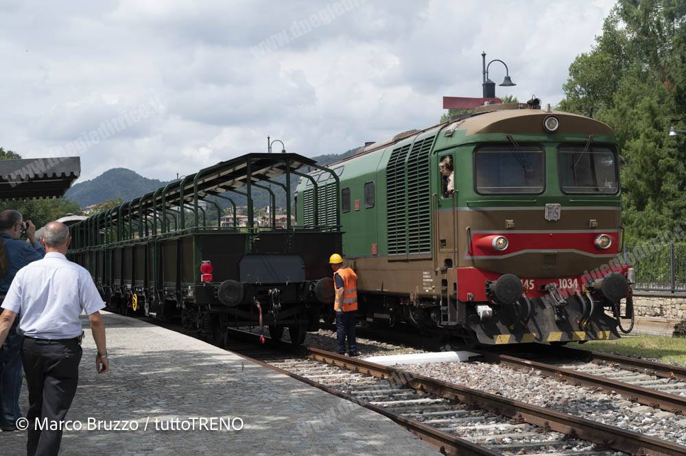 TTI-Corsa_prova_carrozze_panoramiche_su_ferrovia_PalazzoloSullOg