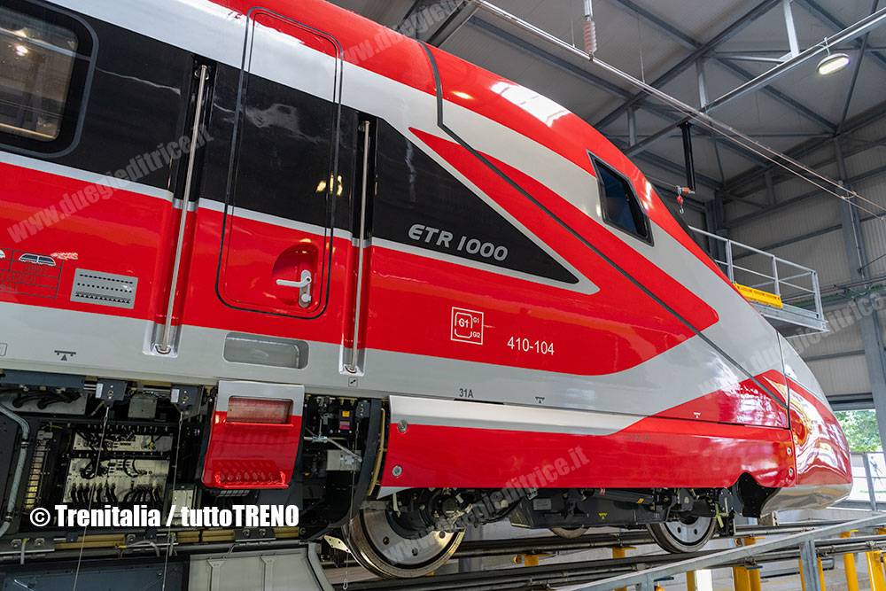 TI-ETR410_004-Omologazione_Frecciarossa_1000_2-fotoTrenitalia_blog_tuttotreno_it