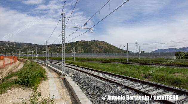 RFI, LINEA AV/AC NAPOLI – FOGGIA: COMPLETATI I LAVORI DI POTENZIAMENTO SULLA TRATTA CASERTA – FRASSO TELESINO