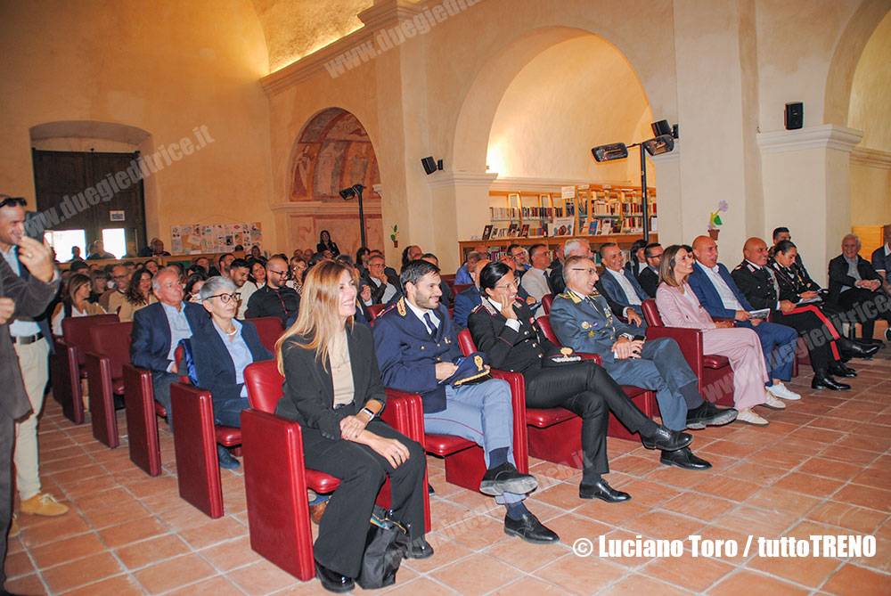 ARST-Posa_prima_pietra_centro_produzione_idrogeno_e_DL-Mandas-2025-10-16-ToroLuciano_DSC_1195_blog_tuttotreno_it