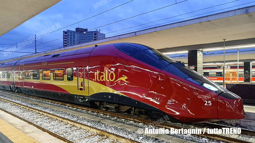 NTV-AGV575_025-nuova_livrea_Italo-NapoliCentrale-Napoli-2025-01-13-BertagninAntonio_blog_tuttotreno_it_b