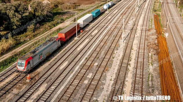 FS LOGISTIX E LOGTAINER: AL VIA I COLLEGAMENTI FERROVIARI MERCI DAI PORTI DI GENOVA E VADO VERSO VERONA E MILANO