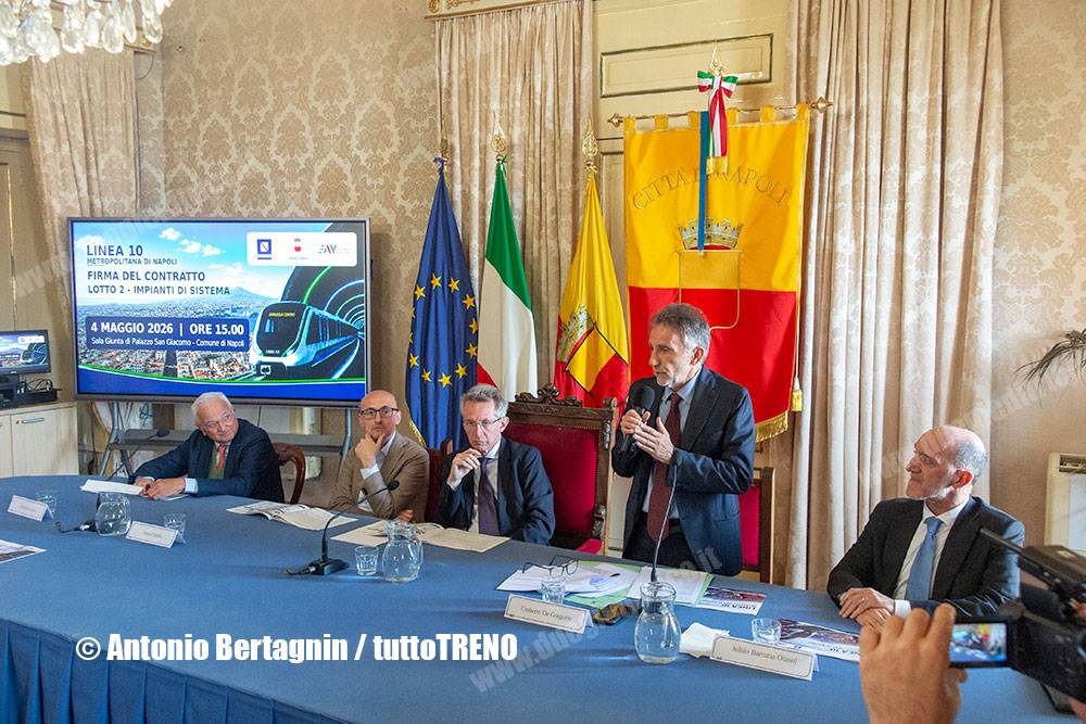 EAV-LINEA10-LOTTO2-IMPIANTI-stipulaContratto-ComunediNapoli-2026-05-04-BertagninAntonio-18_blog_tuttotreno_it