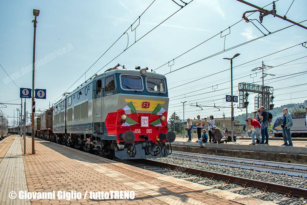 FondazioneFS-E656_093+E432_031+E431_027-Trifase50-AcquiTerme-2026-05-23-GiglioGiovanni-DSC_0317-blog_tuttotreno_it