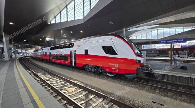 Le ÖBB hanno presentato il Cityjet Stadler a due piani