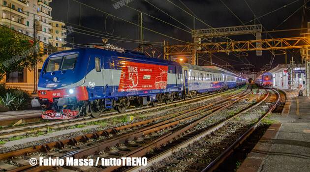 E 464 TTI in livrea speciale per i 50 anni dalla fine del trifase