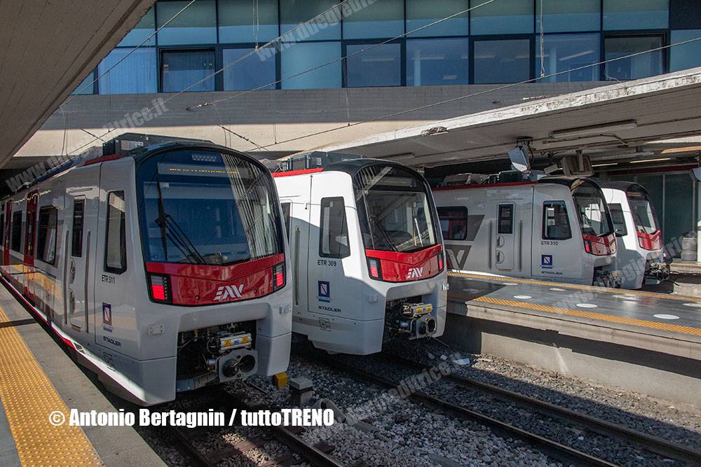 EAV-Vesuviana-ETR301_309_310_311-presentazioneOrarioTreni-stazione-PortaNolana-Napoli-2026-09-16-BertagninAntonio-12_blog_tuttotreno_it