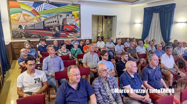 “Giovedì Treni!”: ieri sera “I rotabili storici. La storia e il loro recupero”, prossimo appuntamento il 1° ottobre